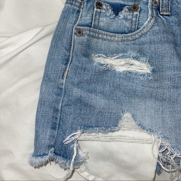 American Eagle distressed shorts - Picture 2 of 4